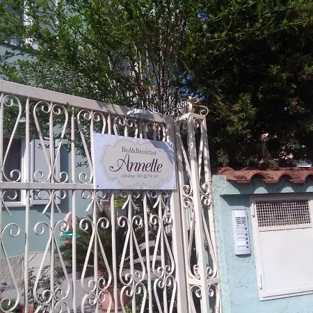 Annette Bed & Breakfast